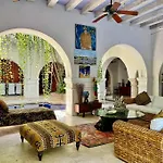 Casa Vargas, Hermosa Villa Con Piscina.