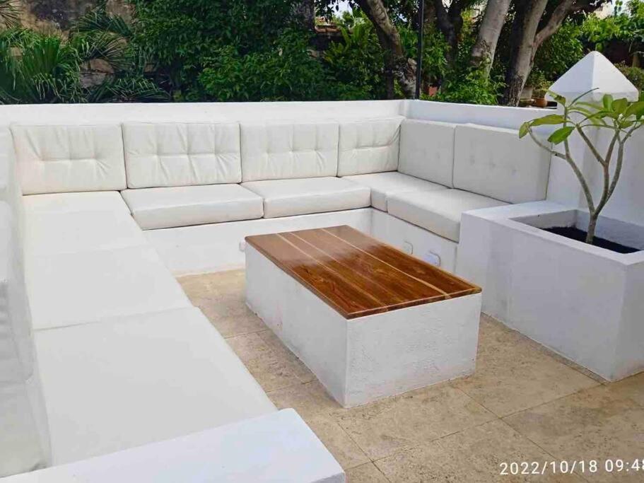 Casa Vargas, Hermosa Con Piscina. *