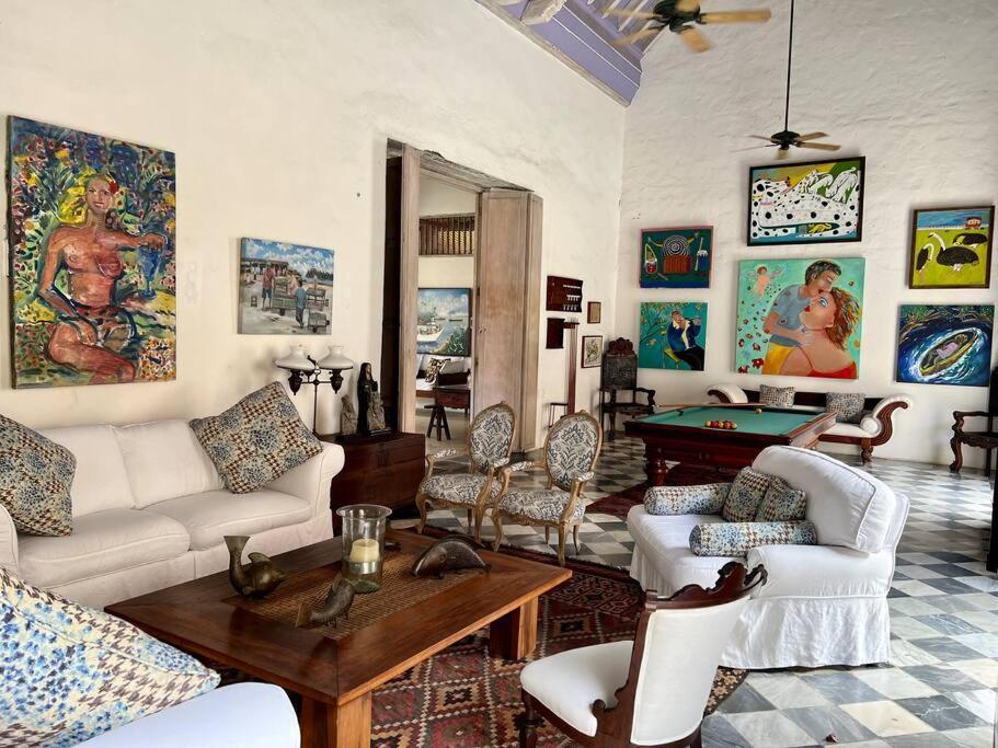 Casa Vargas, Hermosa Con Piscina. Villa