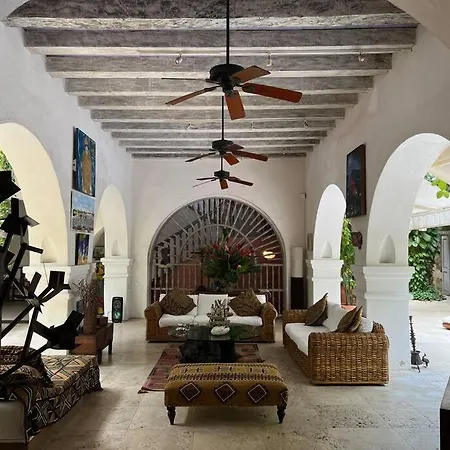 Casa Vargas, Hermosa Con Piscina. * Cartagena
